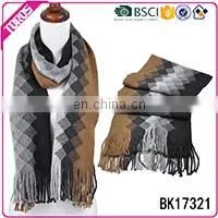 TOROS Professional OEM/ODM Winter warm knitted hooded scarf with pockets
