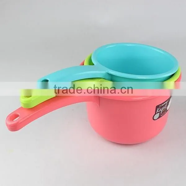 new arrial pp plastic household watering ladle for bathroom