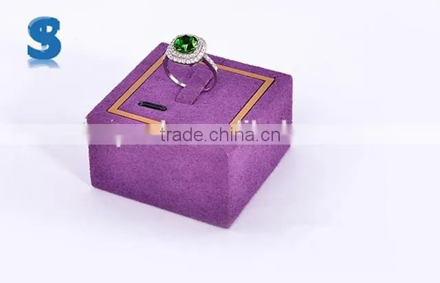 Well-known World Brand Design Jewelry Ring Display Stand Storage Case S1362