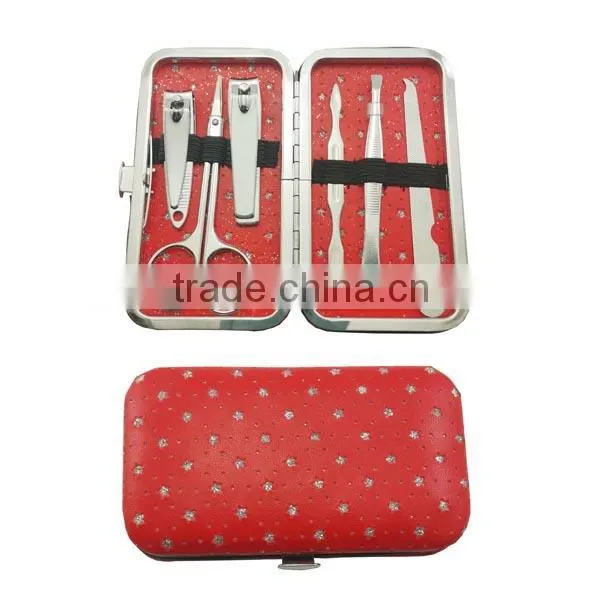 Customized nail cleaning tool