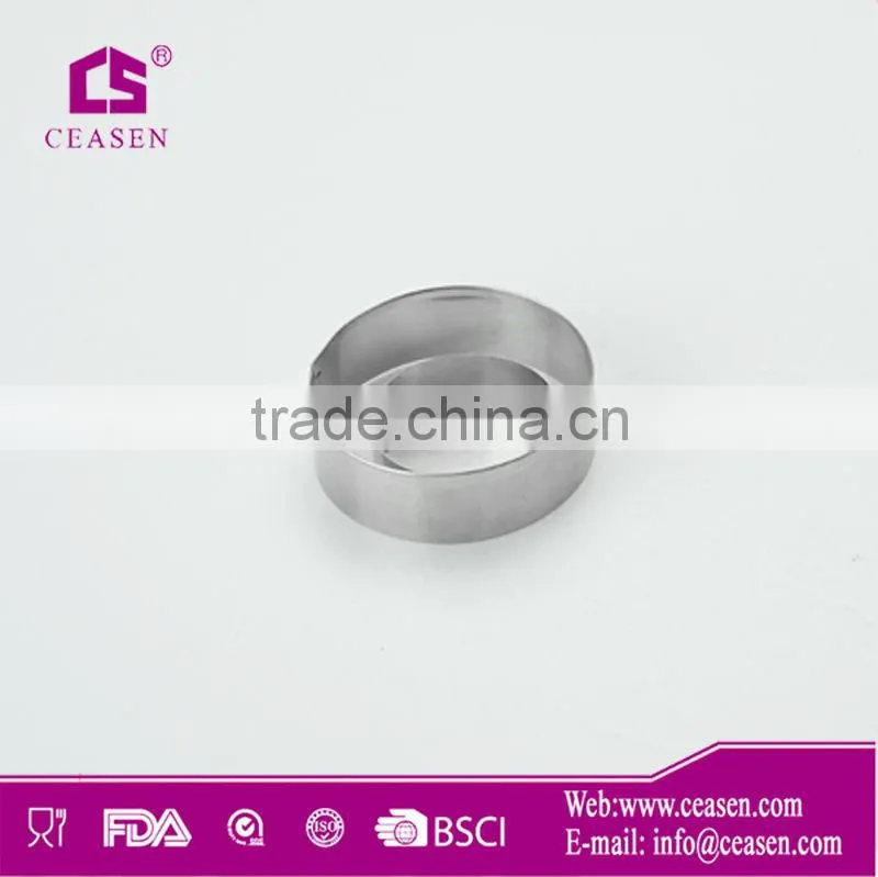 High quality and adjustable stainless steel roundness cookie cutter/cake mold