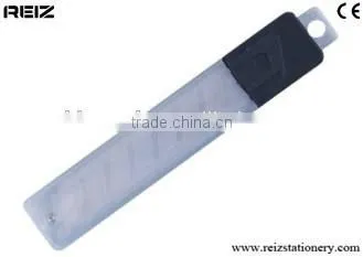 Retractable Razor Knife