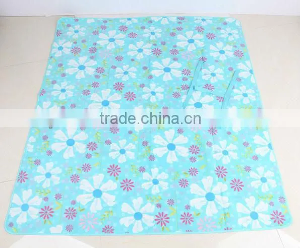 2014 New Design Travel Waterproof Folding Picnic Blanket