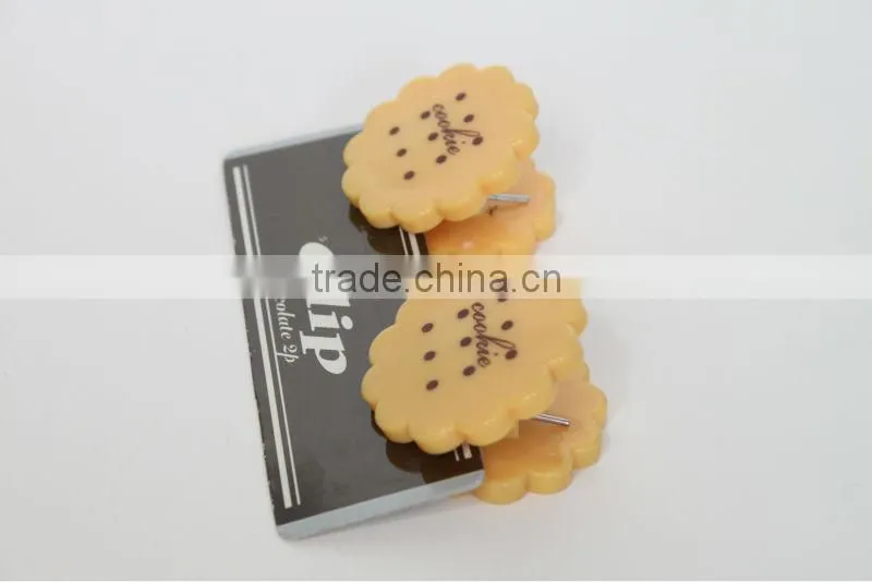 2014 hot sellplastic hanging clip, colorful plastiac clips plastic retaining clips and Popular with the young man