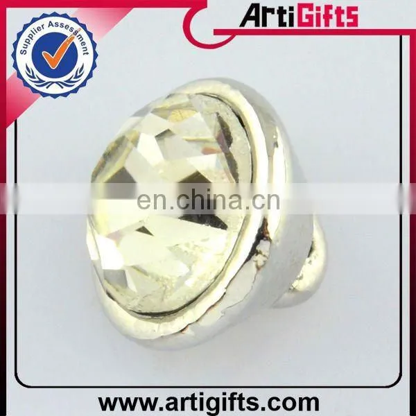 Metal fashion garment buckle