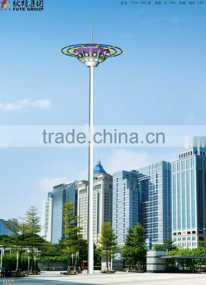 Retrofited style & top heat dissipation solar led high mast lighting with LED fixtures & auto lifting system