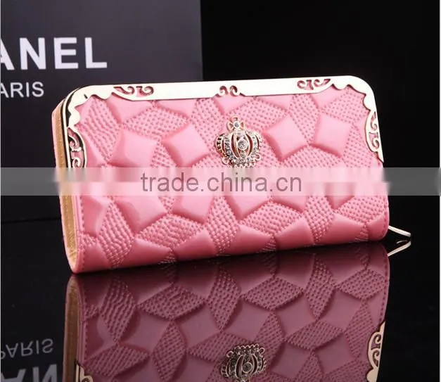 Europe Fashion Crown Emboss Women Patent Leather Wallet