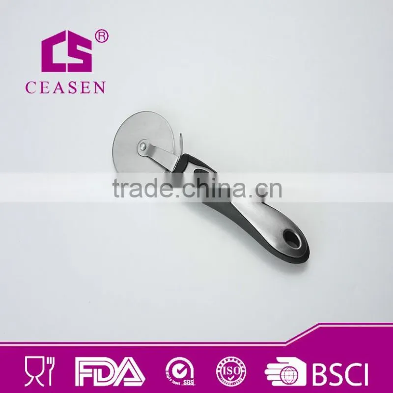 Stainless steel pie cutter / pizza shovel with wheel
