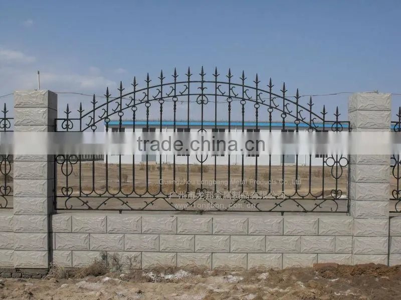 2015 Top-selling steel decorative wire garden fence