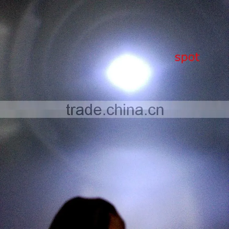 1W powerful led Zoom adjustable flashlight powered by 2D batteries