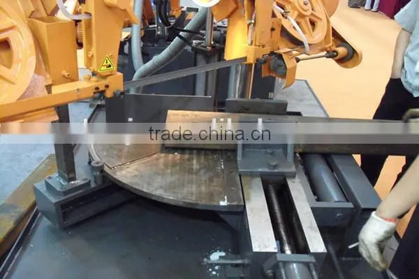 Fujitech FS4228A Corner Cutting band saw aluminum cutting