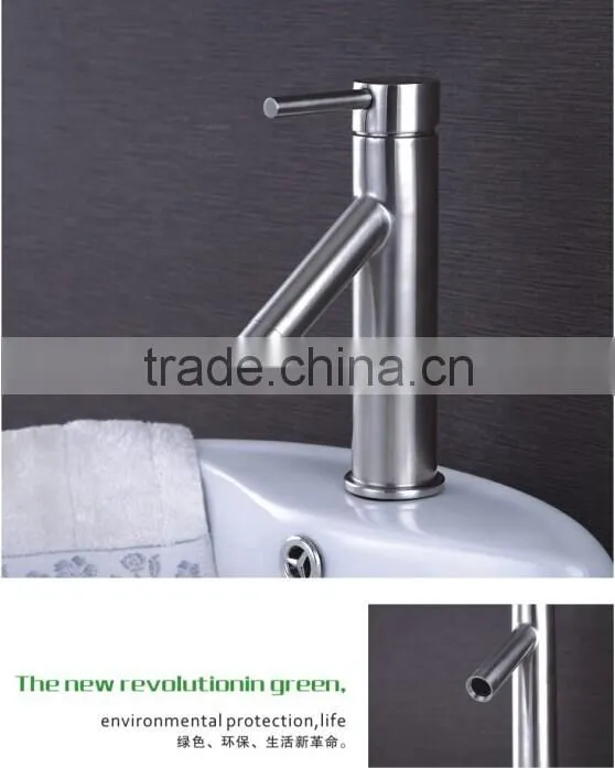 Chrome brass basin faucet Model: 00106