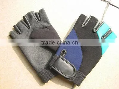 Net surface breathable neoprene gloves