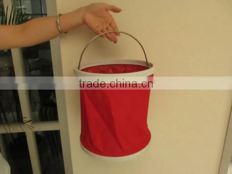 Portable Blue/red water bucket with steel hand