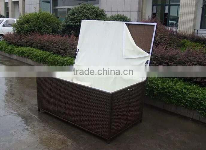 Outdoor garden storage box