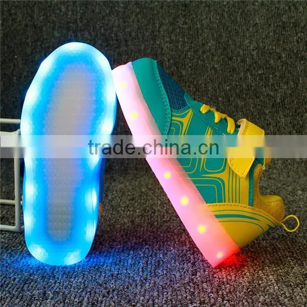 New Fashion 7 Colors Flashing light up Kids shoes with Led