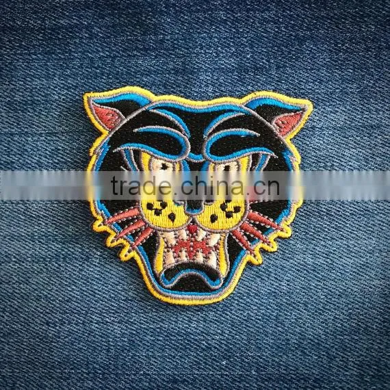 2017Customized tiger Embroidery Patch, new Custom Embroidered 3D Logo Patch