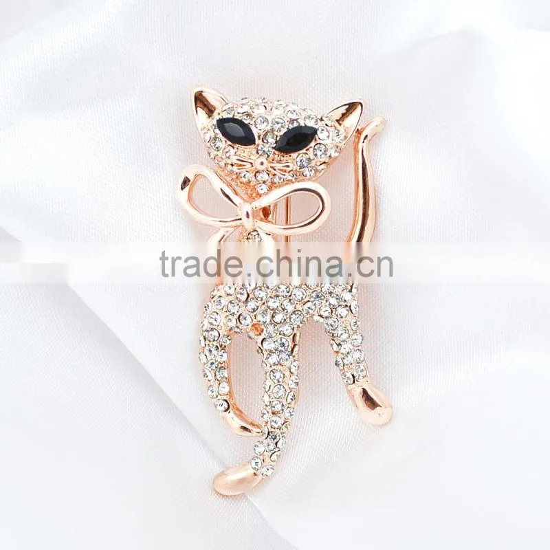 2015 Hot Sale Korean Diamond Cat Brooch Gold Brooch with Bowknot