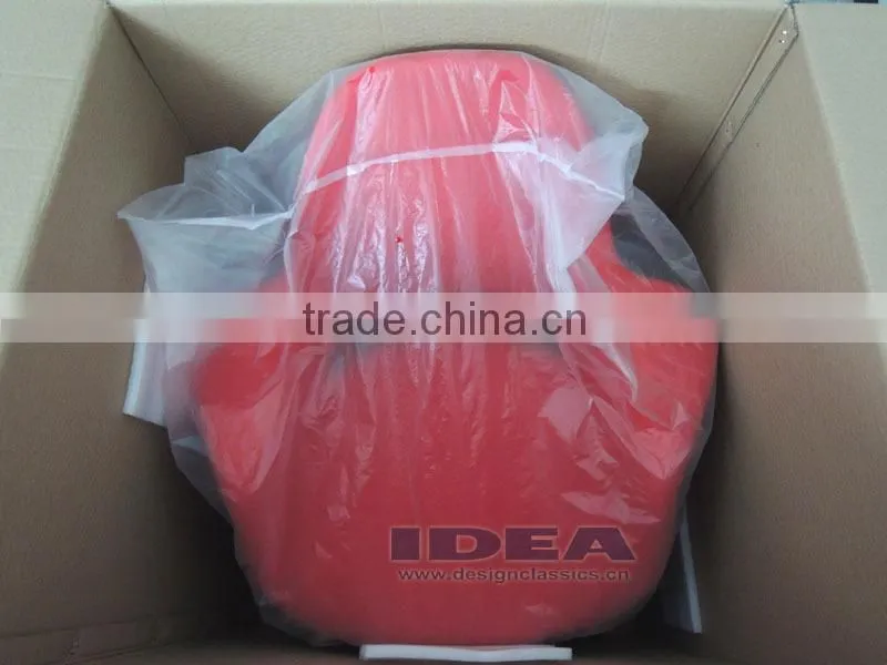 Replica Eero Saarinen Organic Chair - Red Fabric