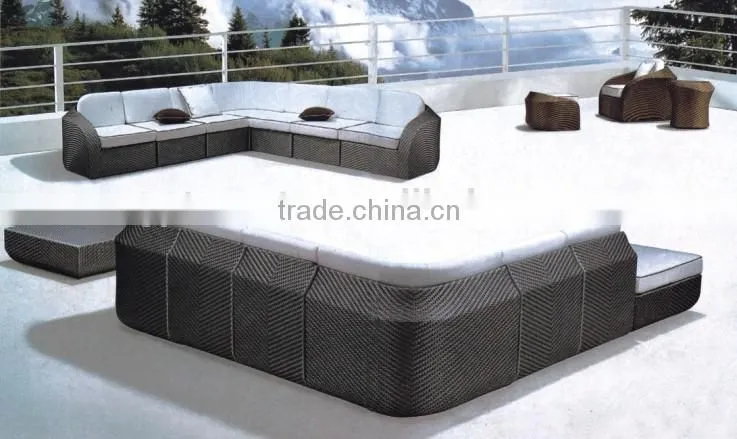 Out-door & indoor Rattan Bed, Gardon rattan bed, living room rattan bed, comfort rattan bed, natral bed, fashion rattan bed.