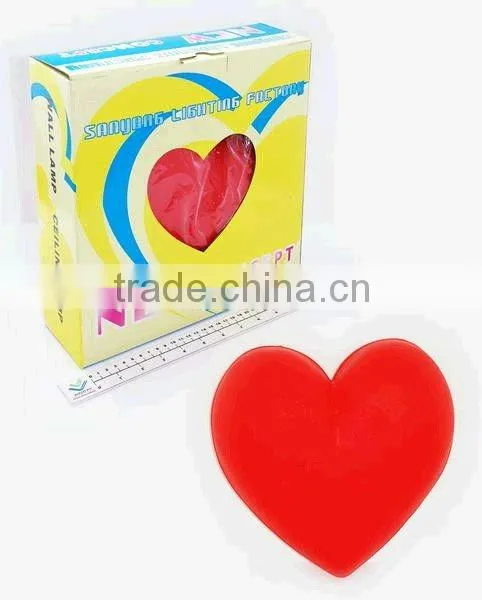 red heart simple wall lamp