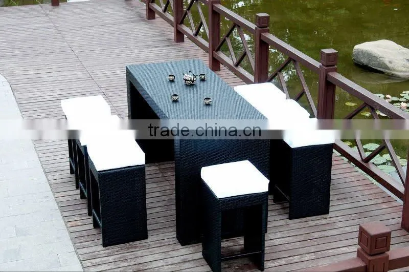 2016 Classic Style Rattan Bar Outdoor Table With Tall Foots Chair