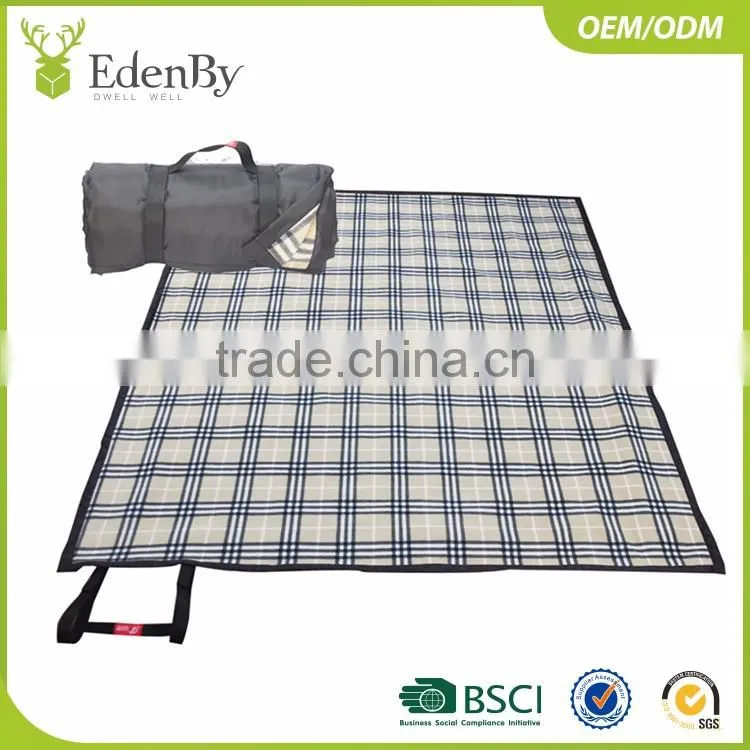 2017 Top selling high quality outdoor camping family picnic rug/picnic blanket