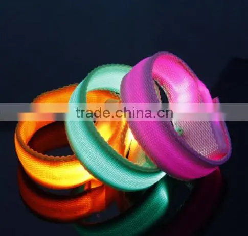 Trendy LED Flashing Wrist Band Bracelet Arm Band Belt Light Up Dance Party Glow