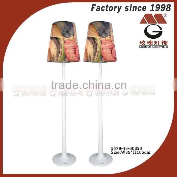 stylish aluminum slender lamp standing