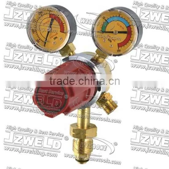 Boss pressure regulator