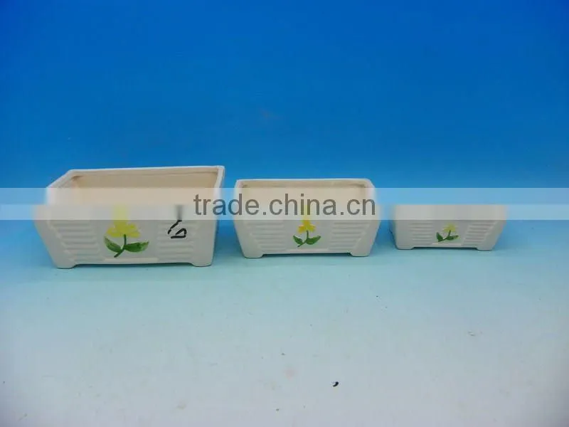 HANDPAINTING CERAMIC FLOWER POTS WITH DOTS IN 3 SIZES