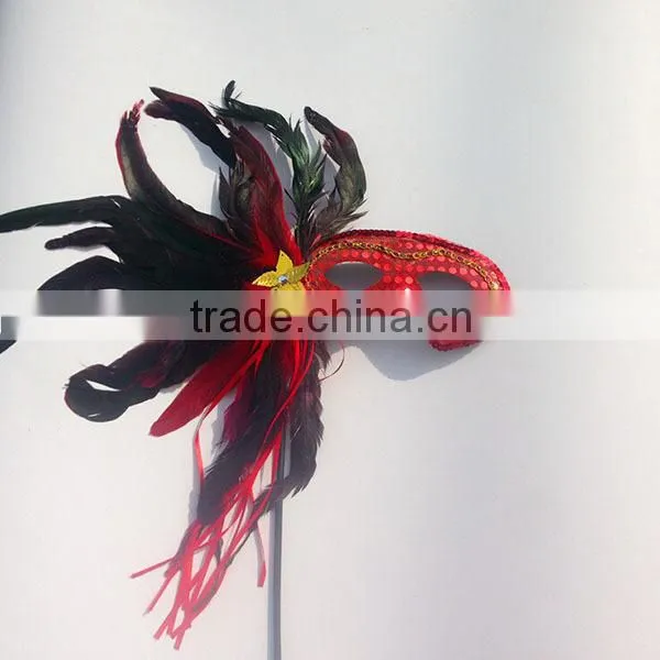 Wholesale masquerade masks with stick fashion peacock feather Christmas venetian party mask with stick for sale 3colors