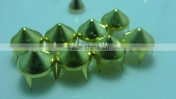 pointed copper stud
