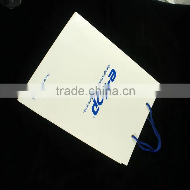 white custom logo promotion paper bag with metallic corns