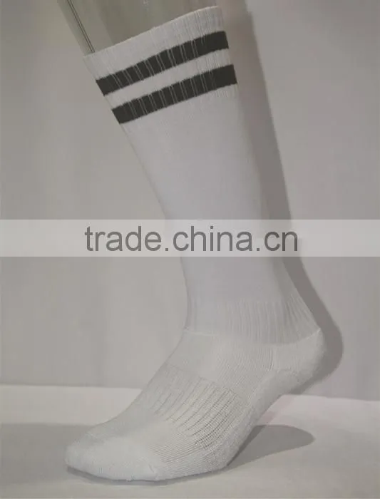 Wholesale price soccer socks,Blank black striped football socks