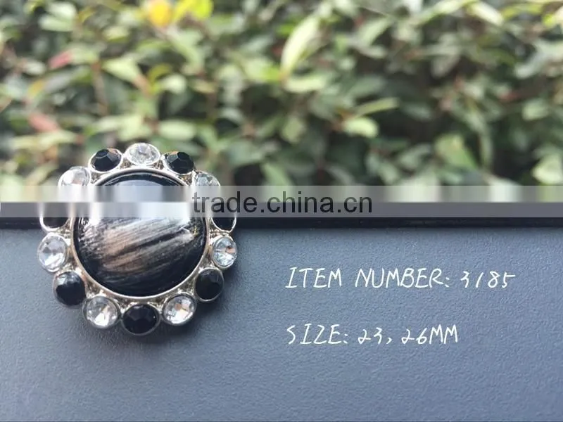 Hot sale new style acrylic rhinestone button five shapes cheap sewing plastic button