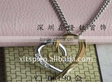 TC43 Fashion Heart-shaped Titanium Pendant Heart Pendant