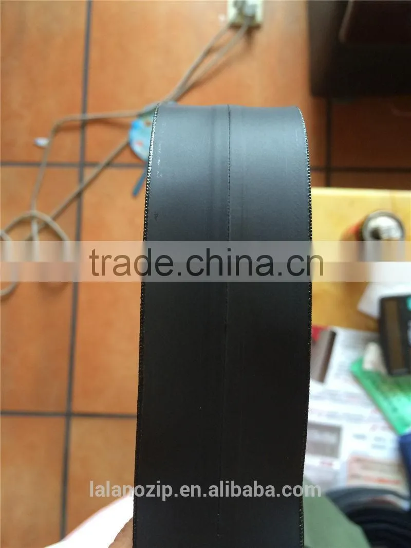 very flat black dull splashwaterproof TPU-coated #8 nylon zipper chain for luggage and suit case