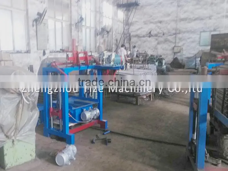 Concrete interlocking bricks block making machine