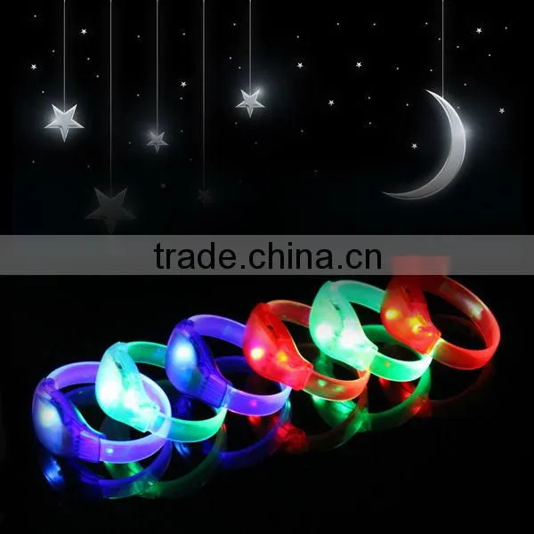 2016 Cool Novelty Gifts Vibrating Led Bracelet