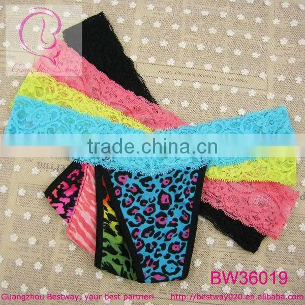Super fashion thongs fancy leopard printed thongs