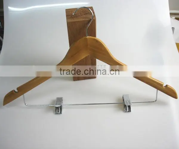 LM972 natural standard flat wooden clothes hangers with clips