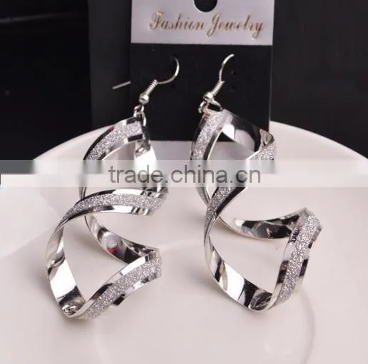 Beautiful Earring Designs For Women Personalized Design Long Spiral Shaped Cute Girl Fashion earrings