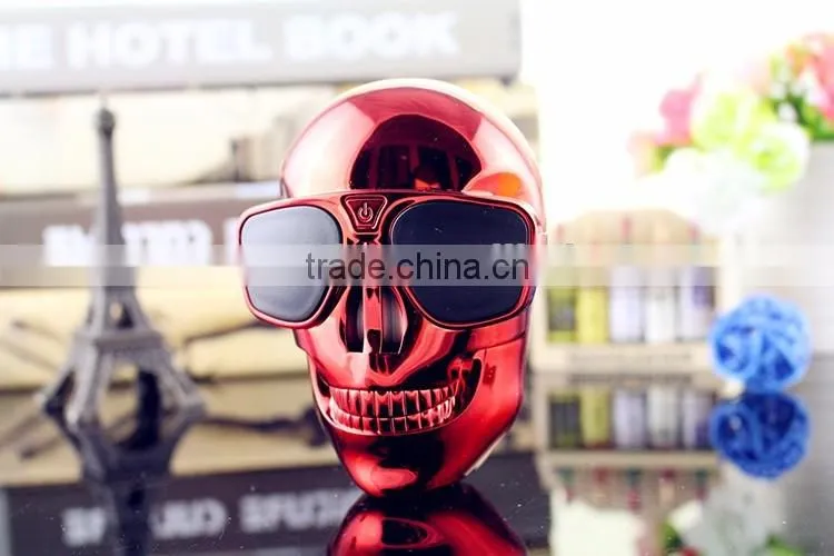 (hot style) skull head travel gift portable power bank, cute power charger, mini USB mobile power bank charger