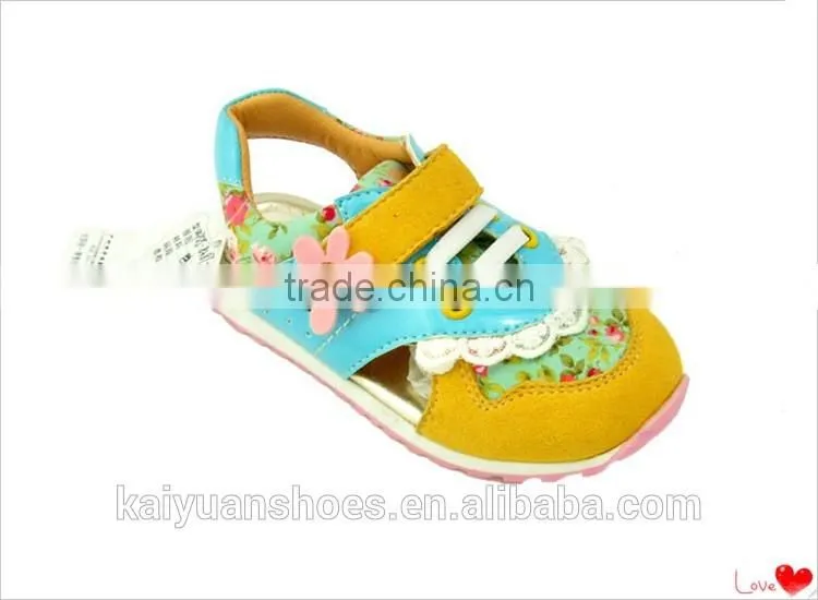 new design fashion children shoes runnning style sandals shoes for girl