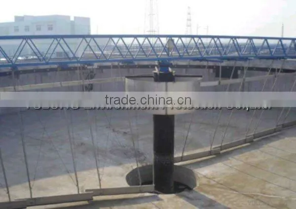 Sludge scraper for waste water treatment