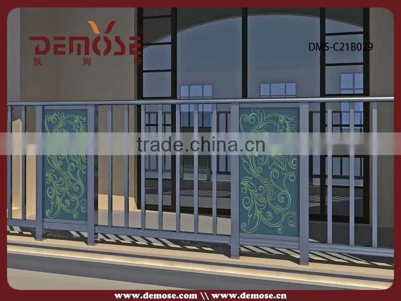 painting palisade fencing/painting wrought iron fence