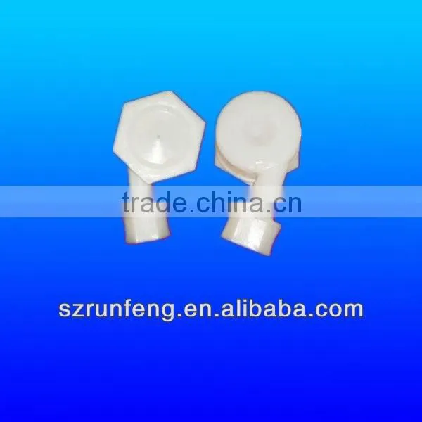 Plastic nozzle head