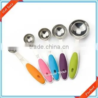 Home Kitchen Gadgets Lemon Squeezer Sprayer,Citrus Mist Orange Extractor Sprayer,Plastic Handheld Citrus Juice sprayer factory