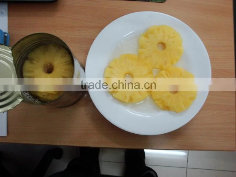 Pineapple in light syrup